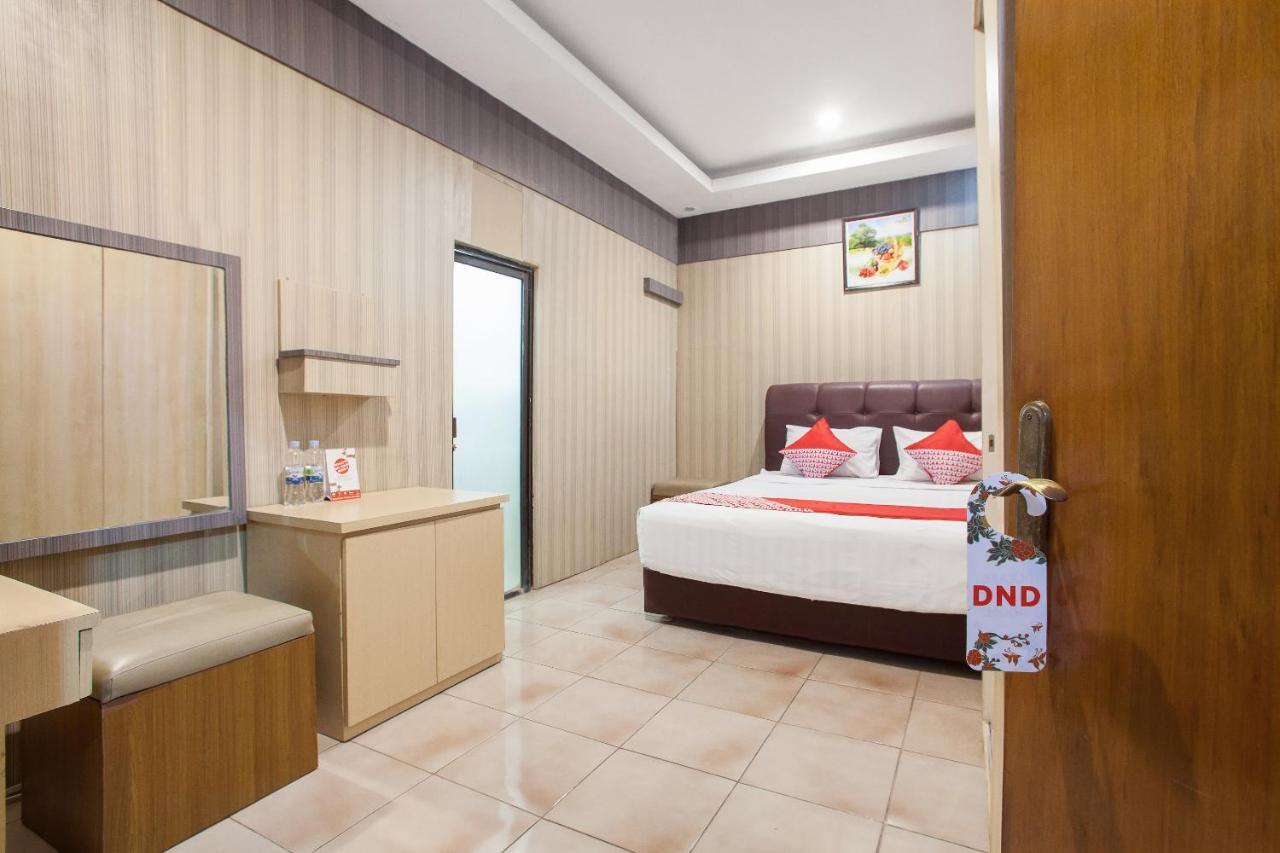 Krukah Oyo 164 Ang'S Residence מראה חיצוני תמונה
